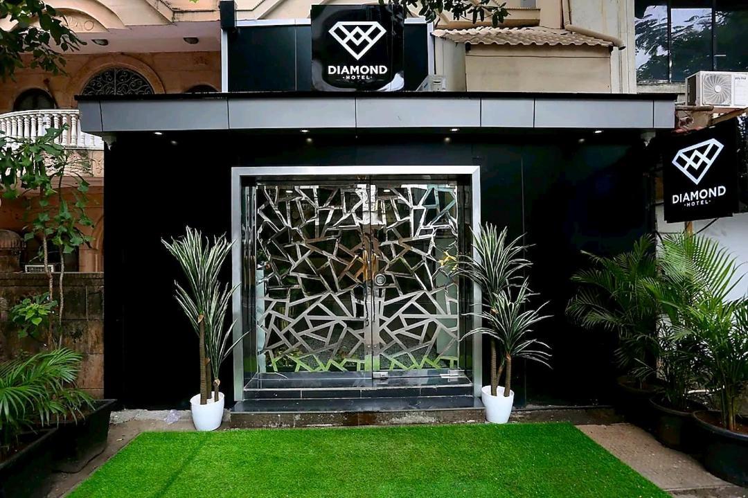 Diamond Hotel 3*